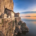 Montegrino Lakeview