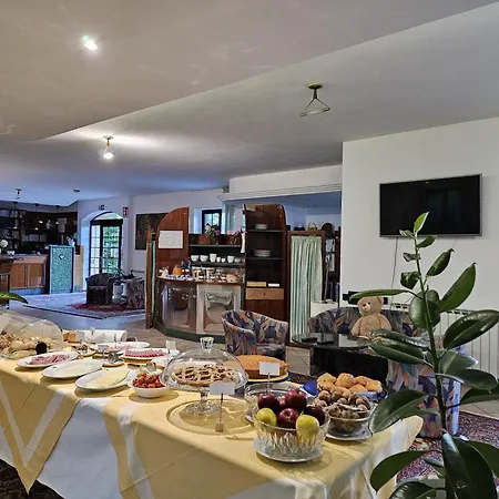 Montegrino Lakeview Otel