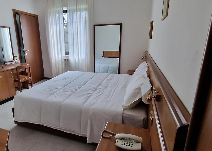 Hotel Montegrino Lakeview 3*