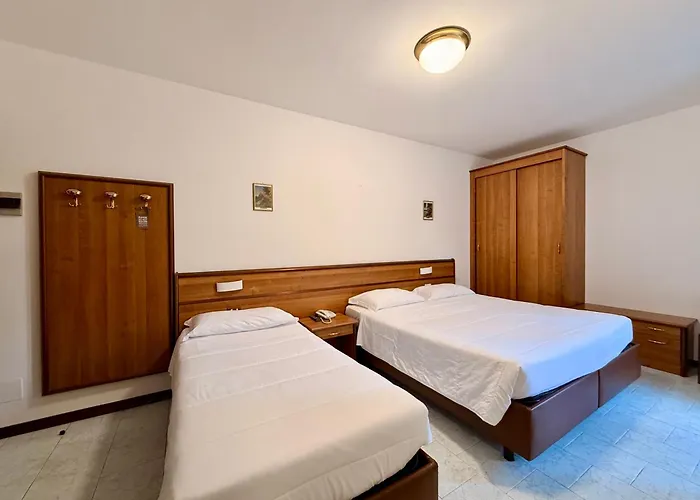 Montegrino Lakeview Hotel