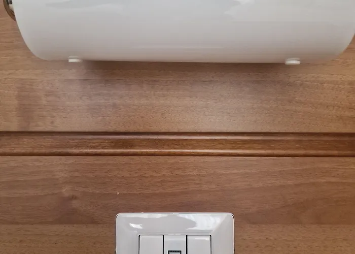 Отель Montegrino Lakeview Montegrino Valtravaglia